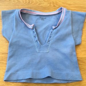 Go for gold top in blue and pink